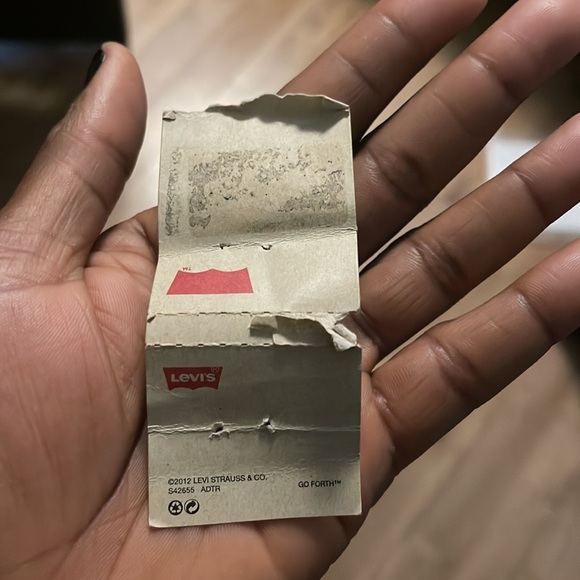 Brand new pair of black LEVIS jeans. Never worn. - Picture 5 of 6